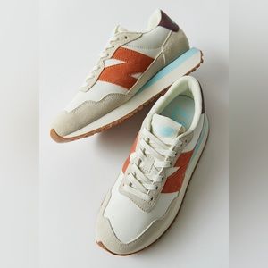 NWT New Balance 237 Recycled Woman’s Size 5